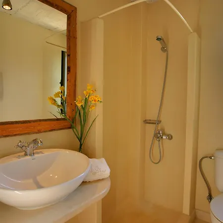 Petalida Ideales Villa *